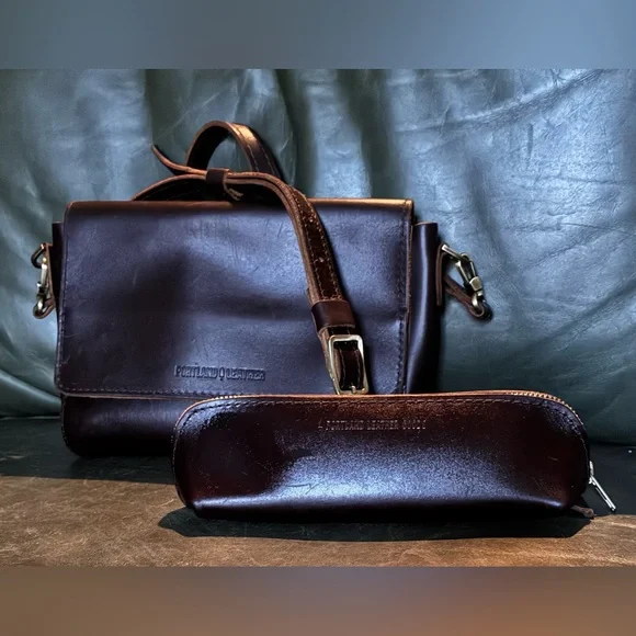 Portland Leather Classic METRO CROSSBODY & Sidekick Makeup Pouch in Coldbrew - Picture 1 of 9